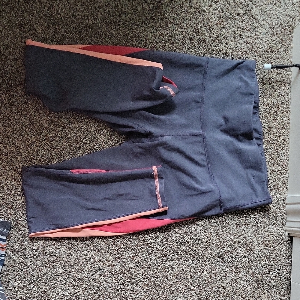 Xersion Women's Leggings - Black and Pink